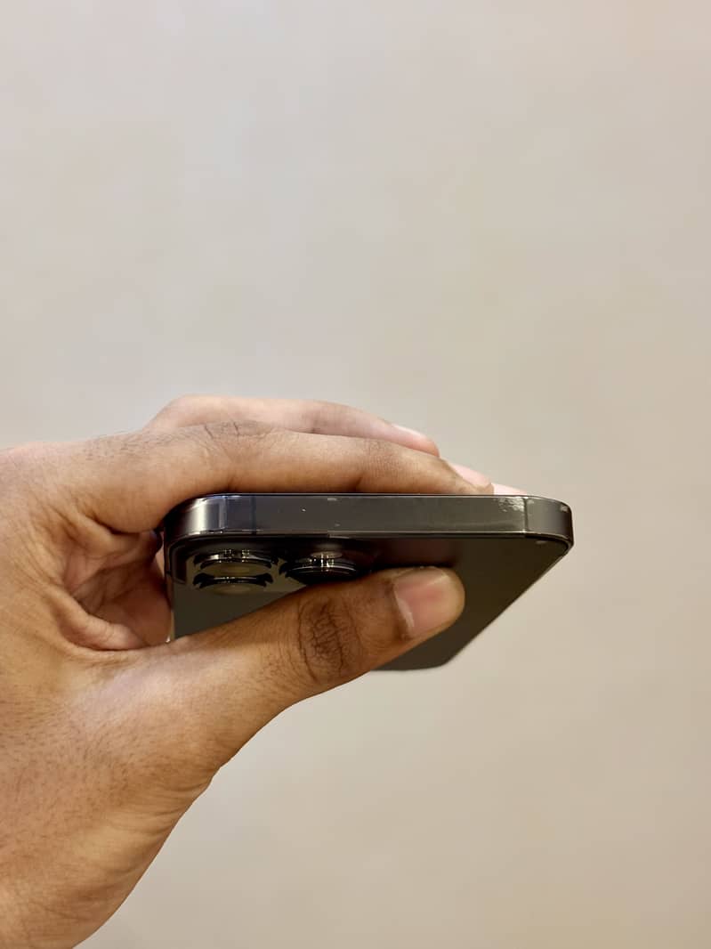 iPhone 13 Pro Max 5