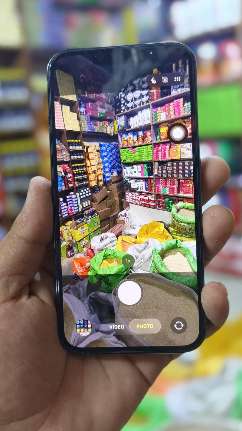 Apple iPhone 13 Pro 1
