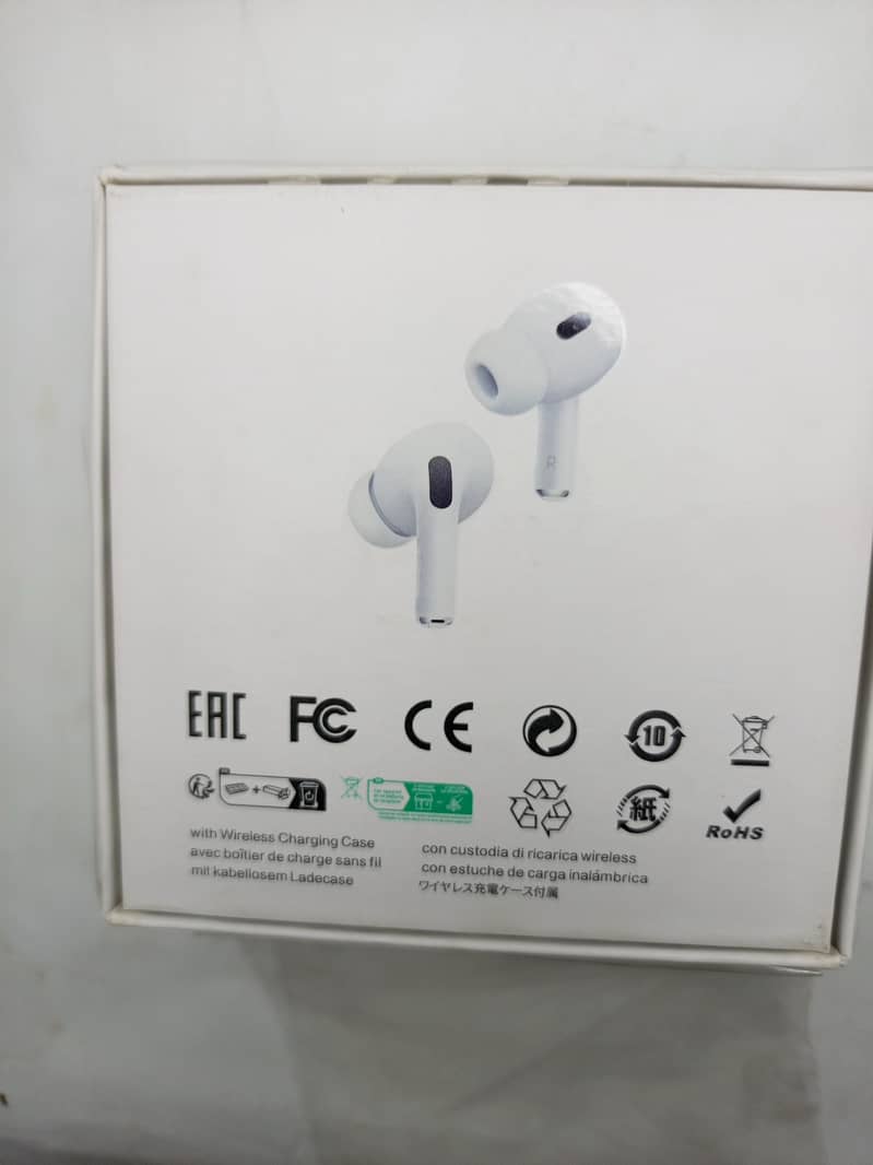 display earbuds 1