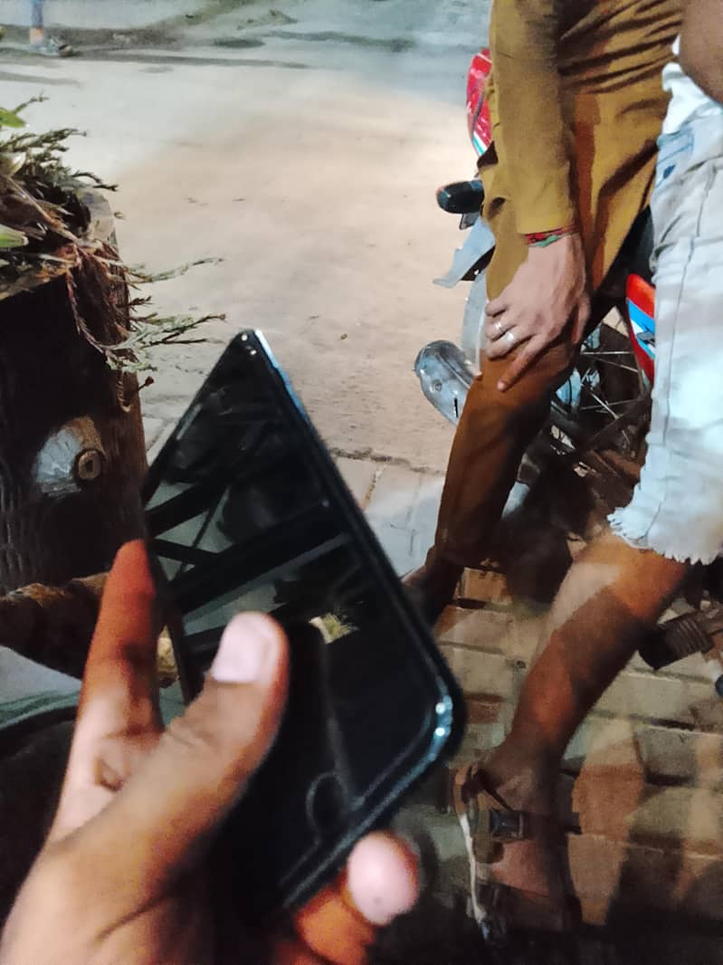 Apple iPhone 7 Plus 1