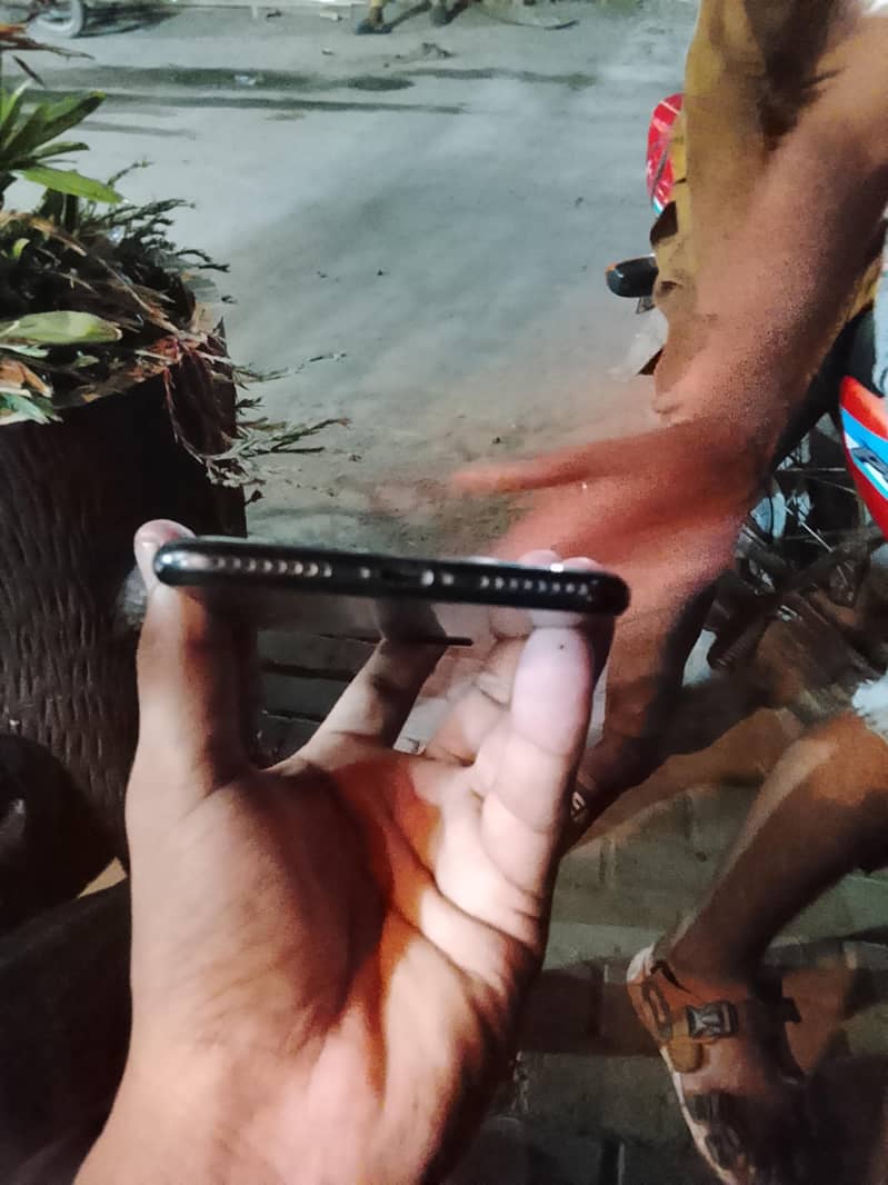 Apple iPhone 7 Plus 3