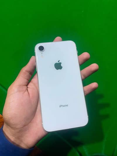 Apple iPhone XR