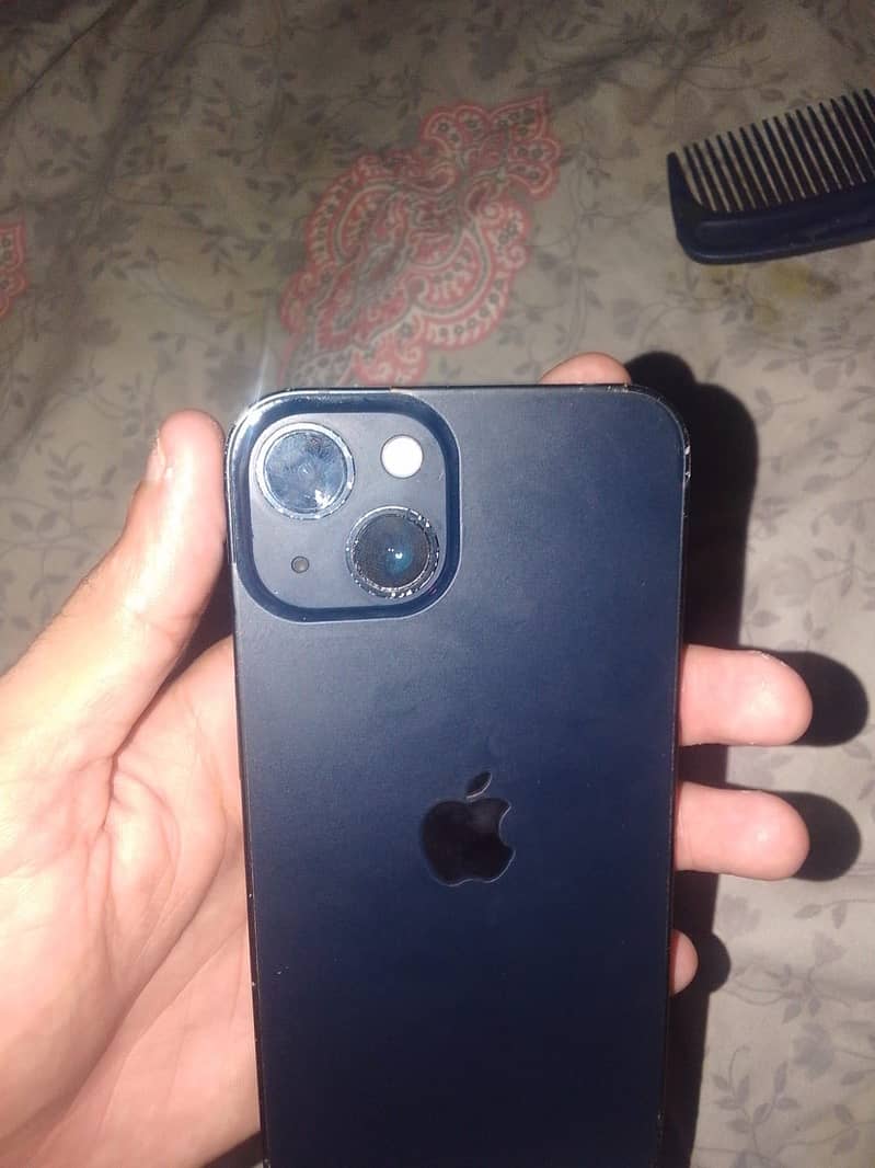 Apple iPhone 13 3
