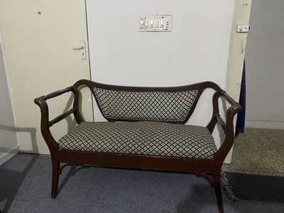 Selling the complete sofa set with 1 sofa cum bed