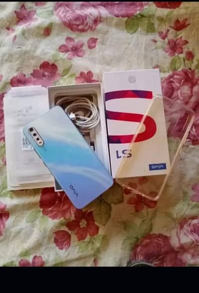 Vivo s1 4/128 GB only WhatsApp number 0326/7486939