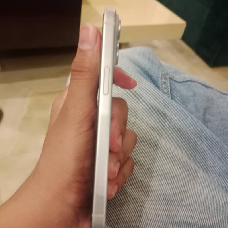 Apple iPhone 15 1