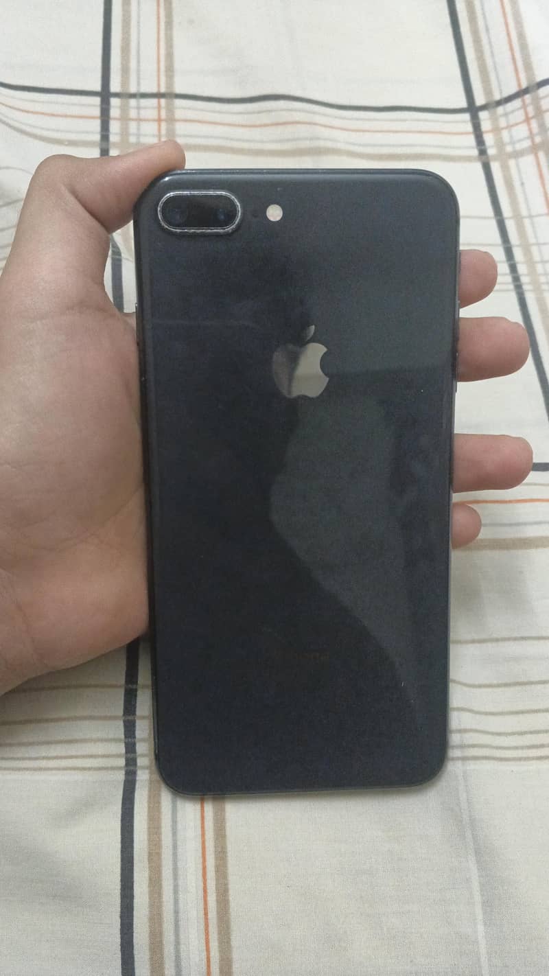 Apple iPhone 8 Plus 0