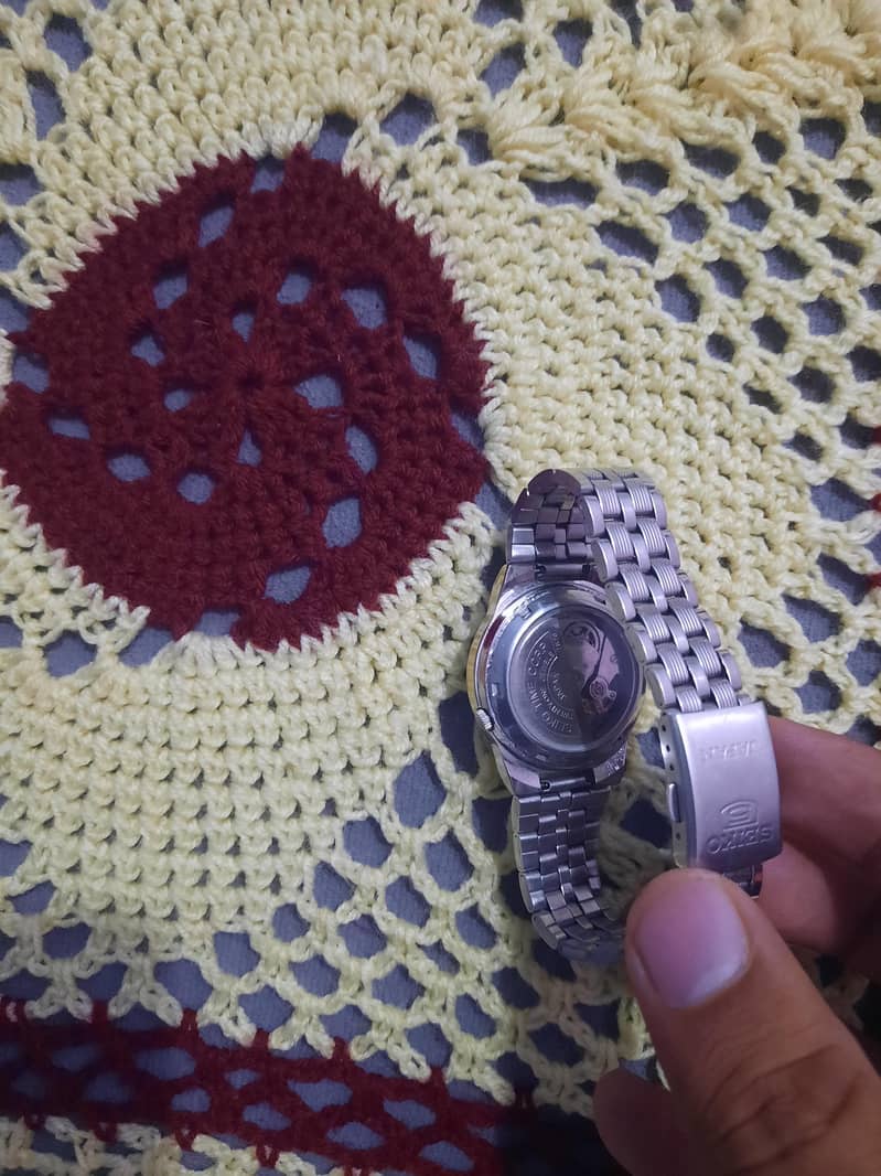 watch 1