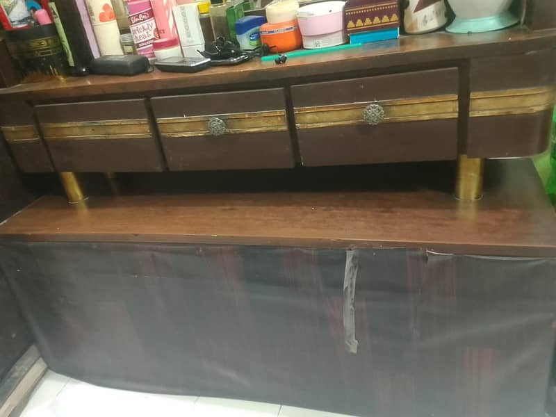 dressing table 5