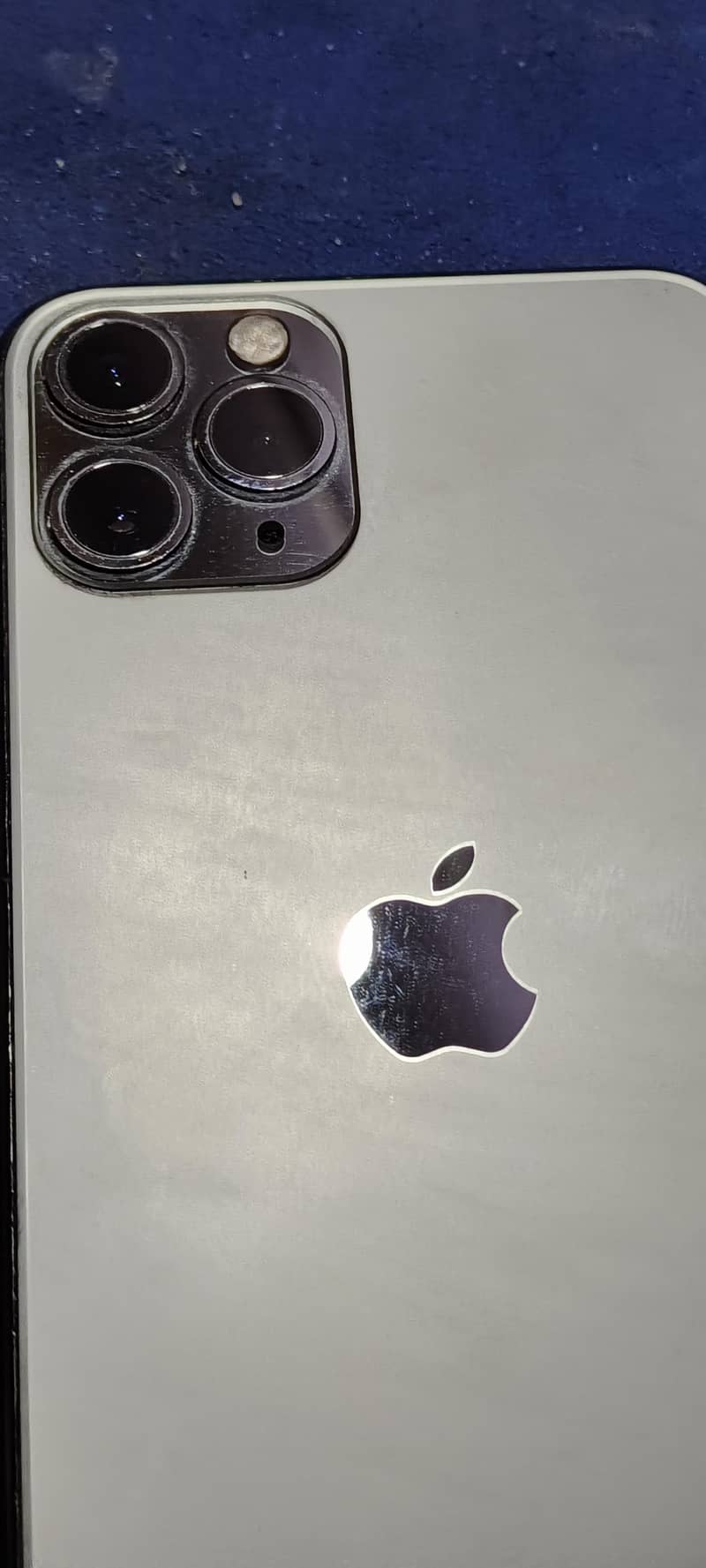 Apple iPhone 11 Pro 2