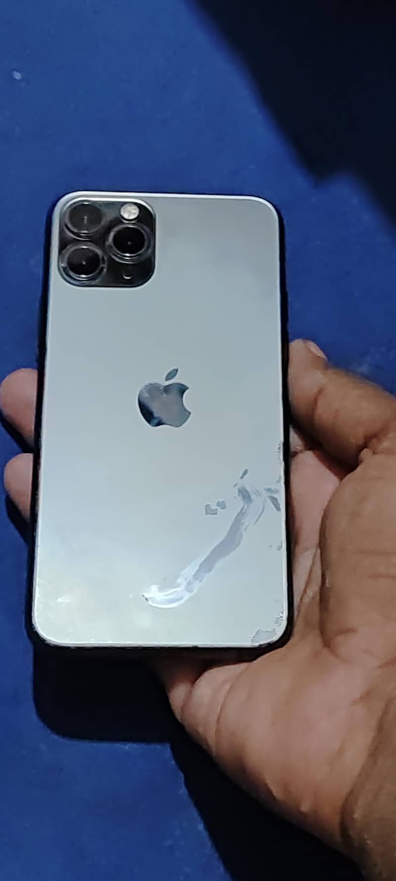Apple iPhone 11 Pro 6