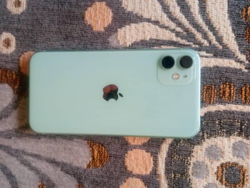 IPhone 11 3