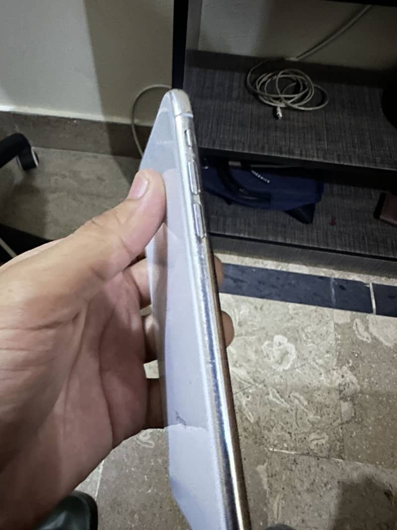 Apple iPhone X 2