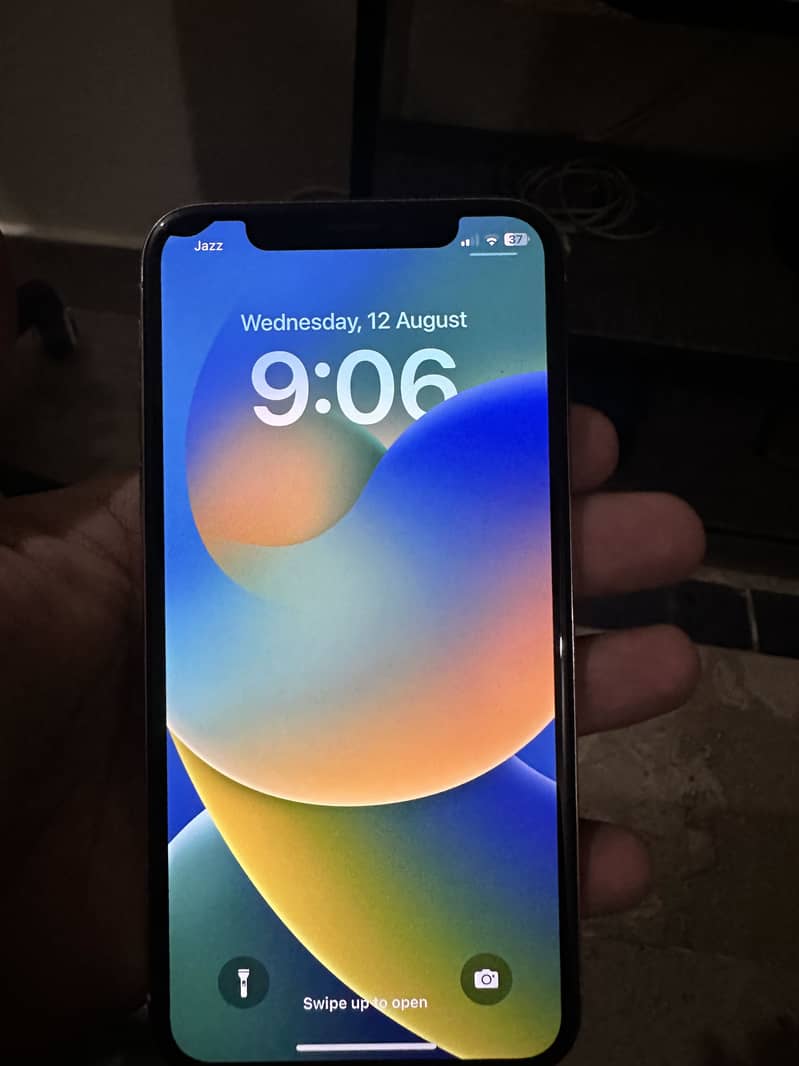 Apple iPhone X 3