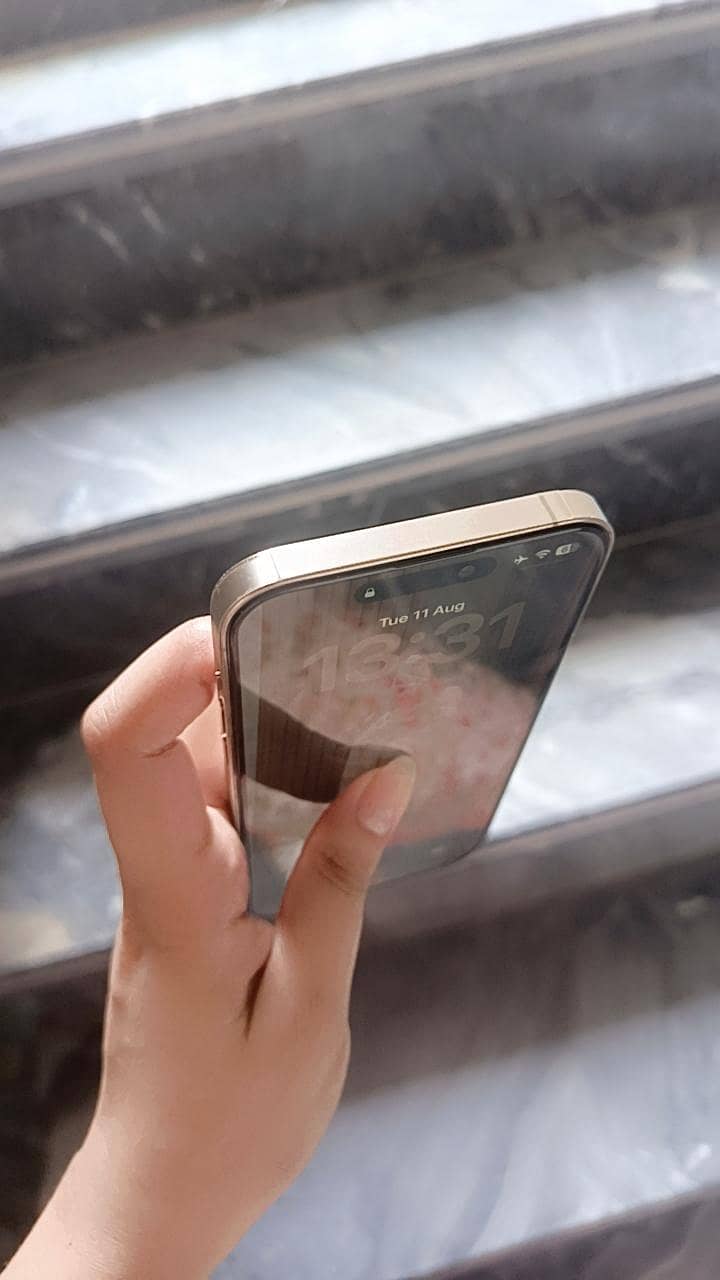 IPHONE 14 PRO MAX 4