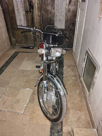 Honda 125 Special Gold Edition