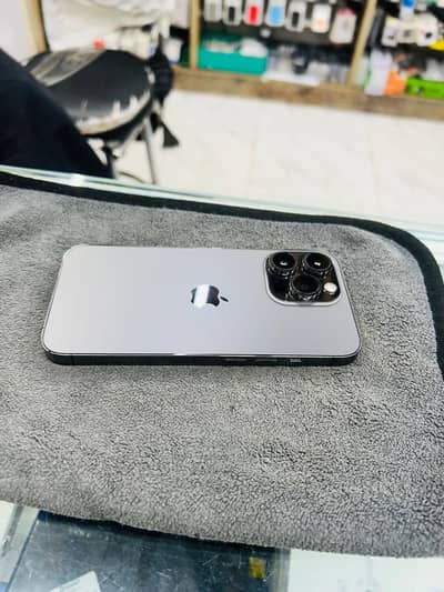 Apple iPhone 13 Pro