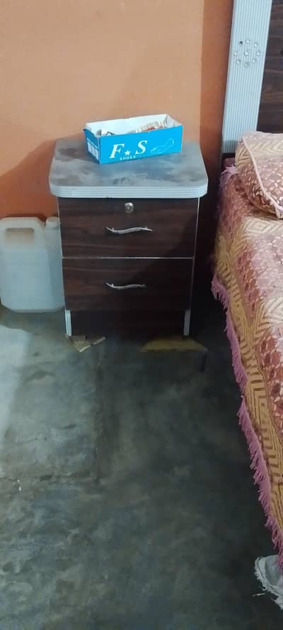 queen bed