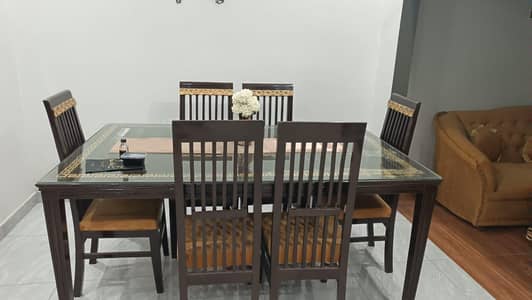 Dinning Table with chairs for sale wooden table set new 10/10