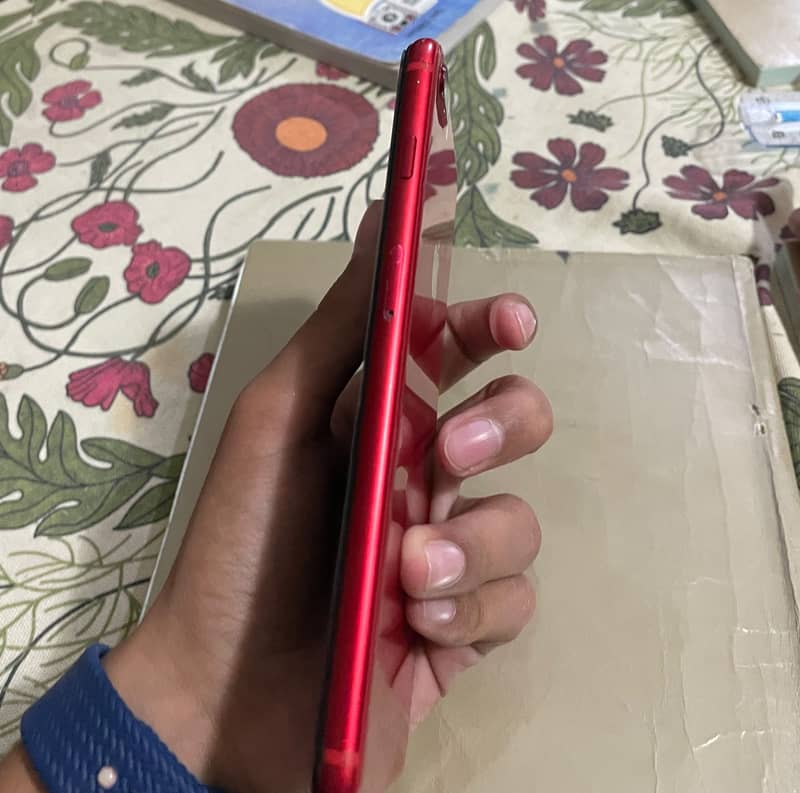Apple iPhone 8 Plus 1