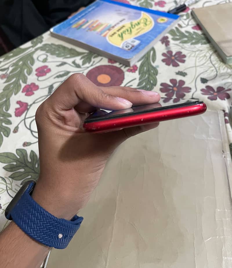 Apple iPhone 8 Plus 4