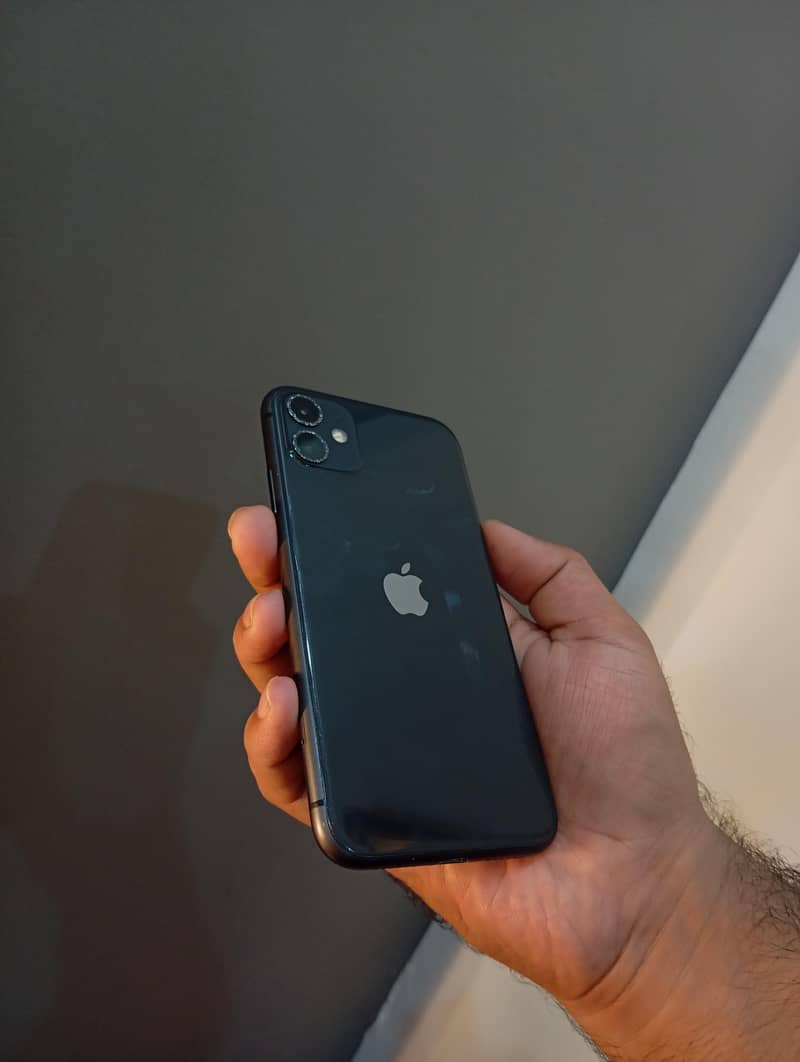 Apple iPhone 11 3