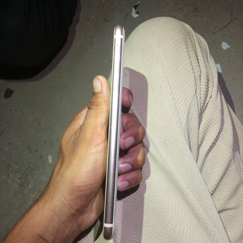 Apple iPhone 8 Plus 2