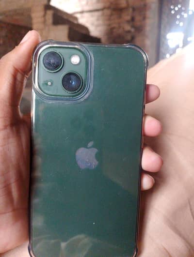 Apple iPhone 13