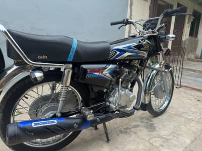Honda CG 125 for sale 2025 model black colour