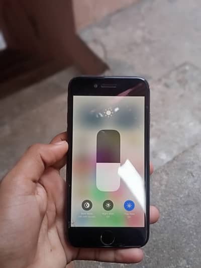 Apple iPhone 8