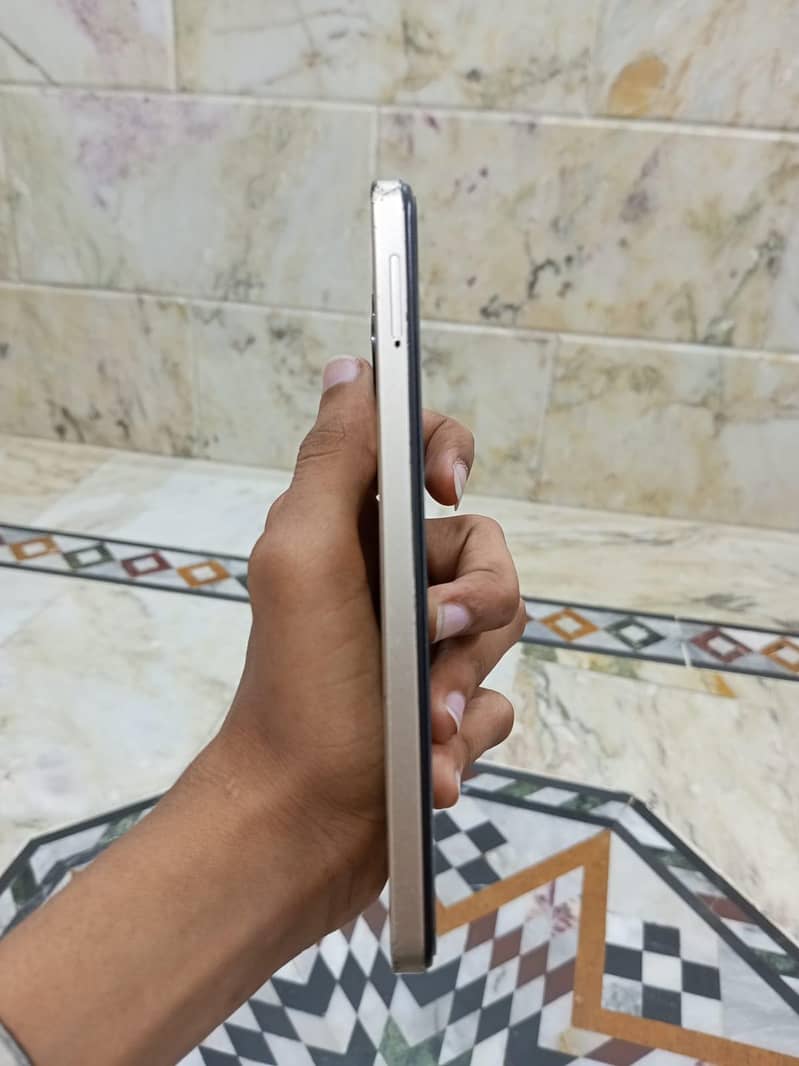 INFINIX SMART 8 3