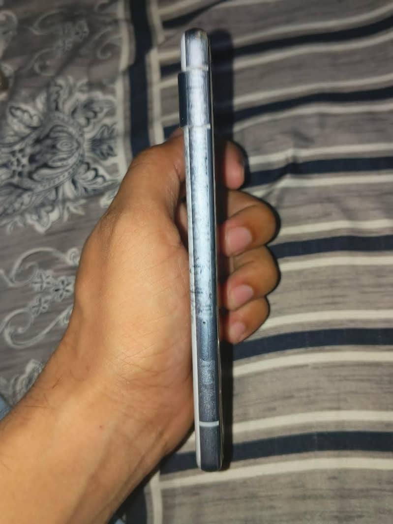 Google Pixel 7a 4