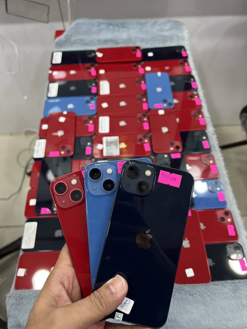 Apple iPhone 13 4