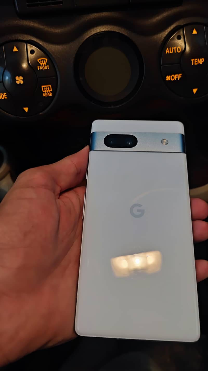 Google Pixel 7A 0