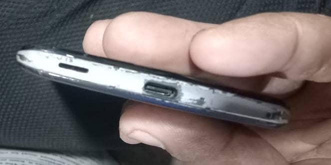 Aquos zero ² 4