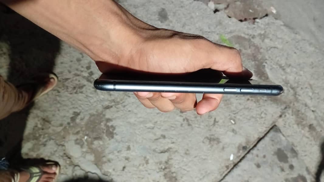 Apple iPhone 11 1