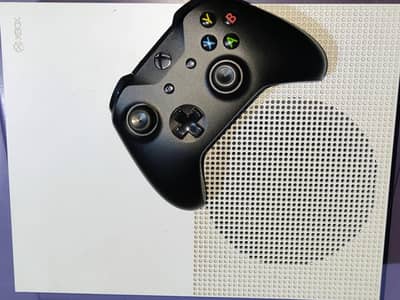 Xbox One S 512 GB + 1 Original Controller - 4k HDR Supported