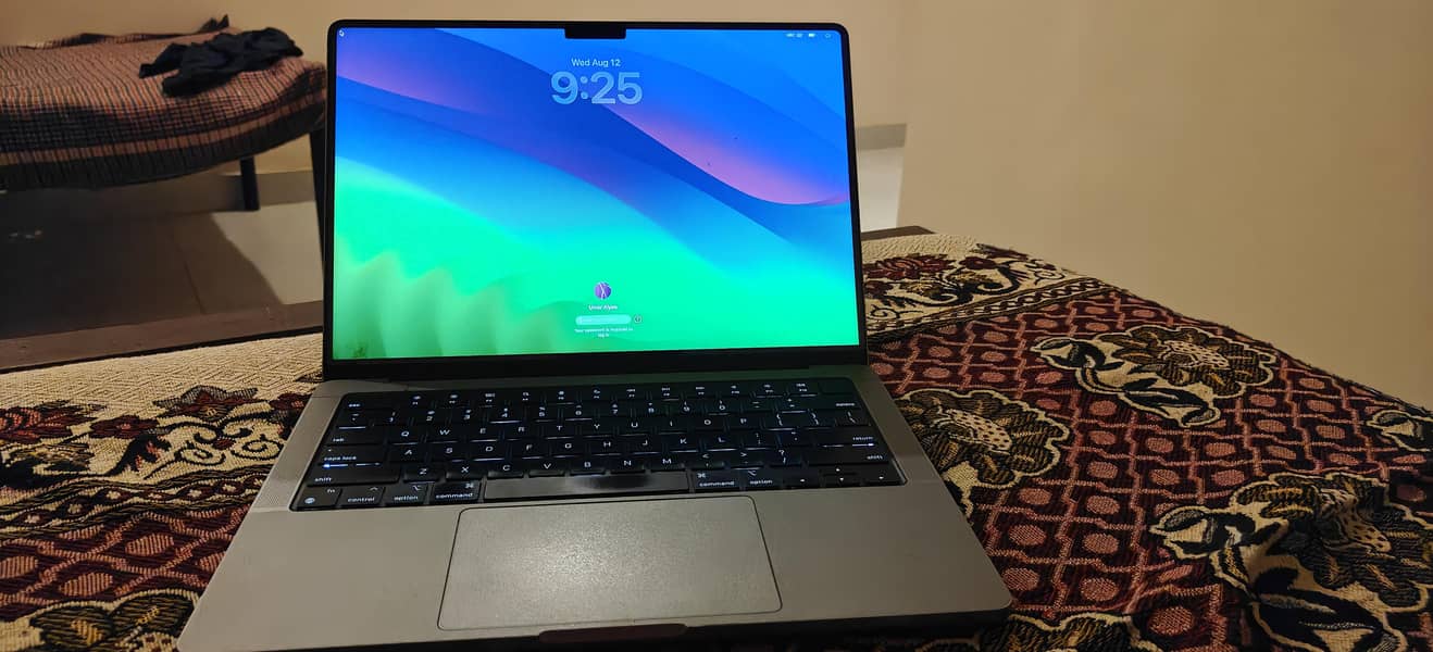 Macbook M2 Pro 5