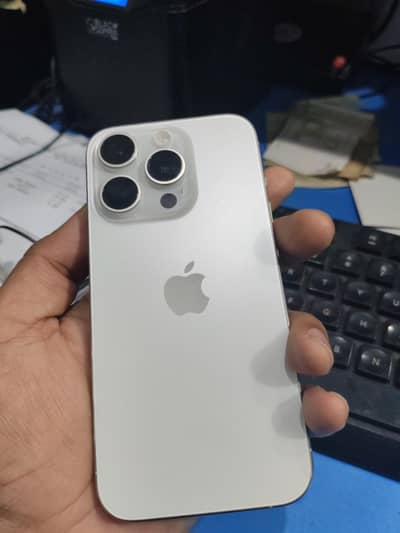 Apple iPhone 15 Pro