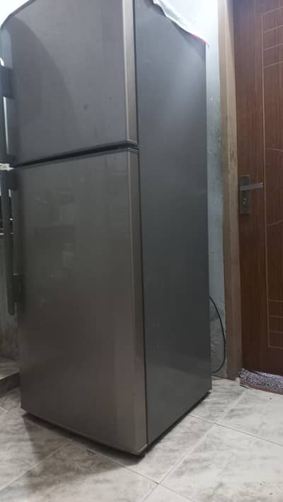 haier fridge (refrigerator)