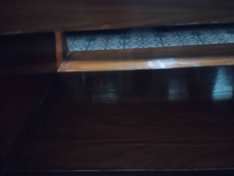 Centre Table 5