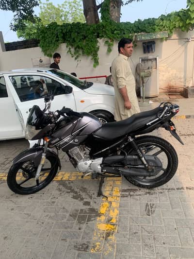 Yamaha ybr 125