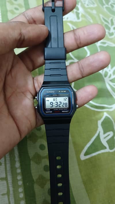 Casio F-91W 100% original Brand new just 1 month used
