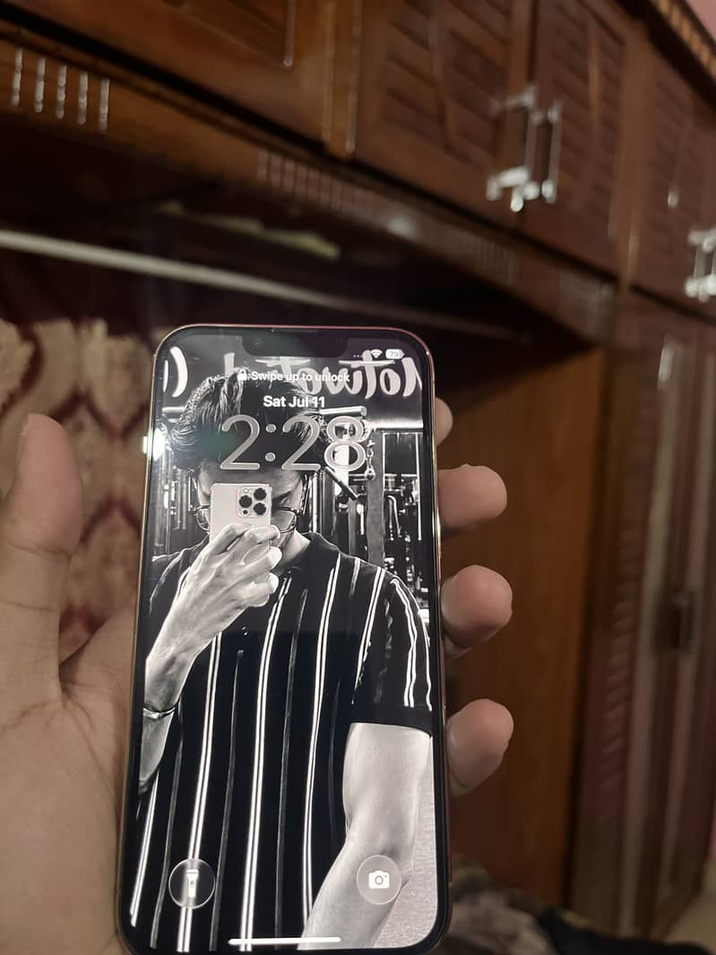 Apple iPhone 13 Pro 1