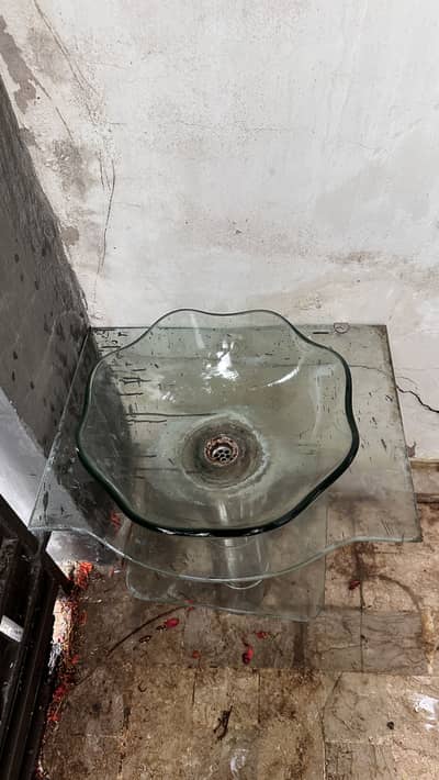 glass washbasin