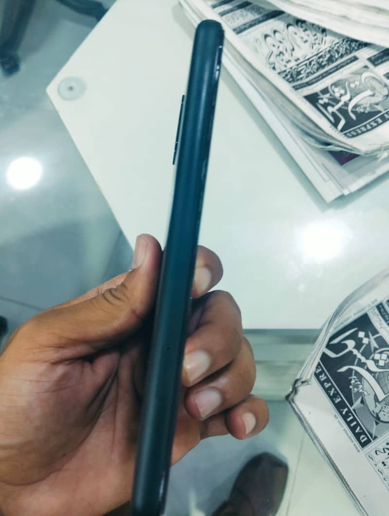 Google Pixel 5a 3
