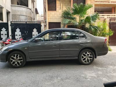 Honda Civic EXi 2005