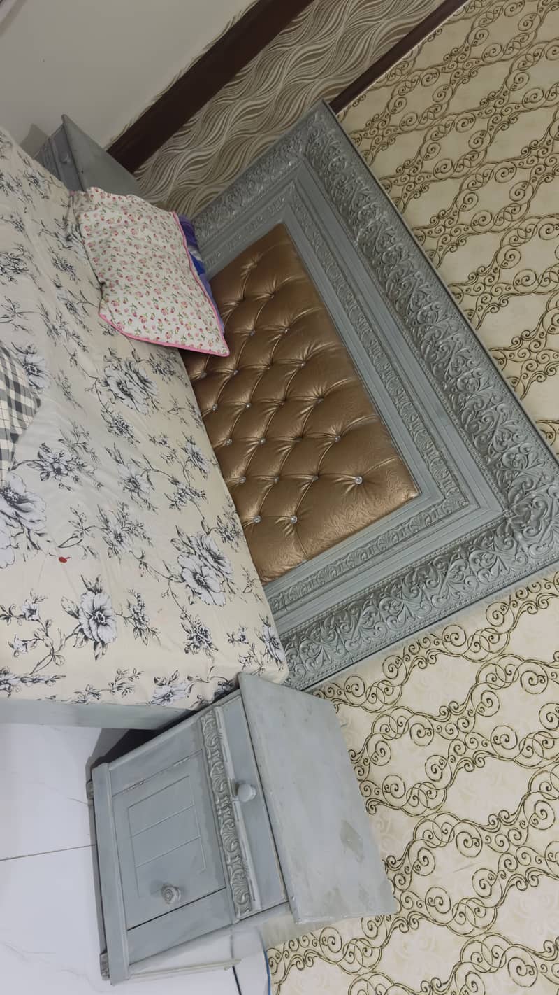 Bed used 0