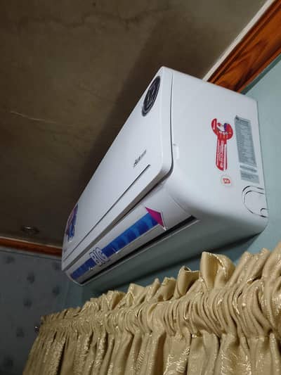 Dawlance aura inverter 10/10 new condition