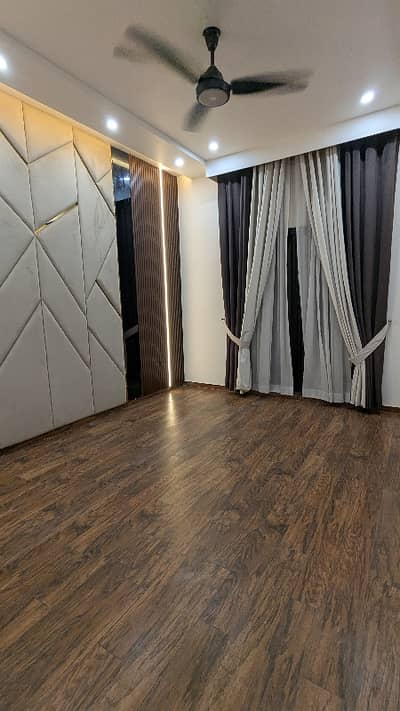 10 Marla Luxury Upper Portion Available For Rent In Bahria Town Lhr - sector c